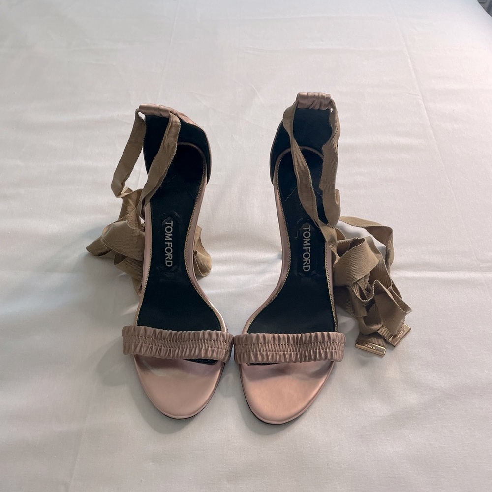 Tom Ford - Picture 2 of 7